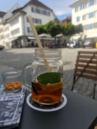 Bild von una más Sursee