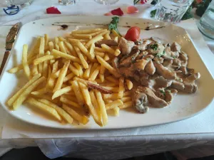 Gasthof Löwen Worb(Casa Nostra-Indiana) Hotel&Restaurant