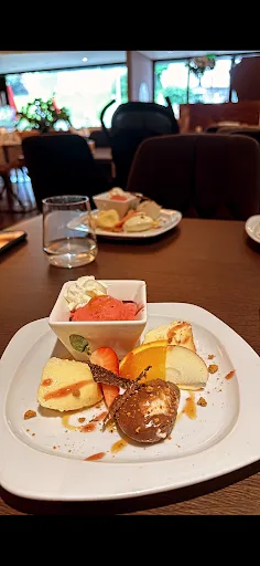 Elia Greek Swiss Fusion