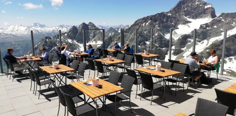 Bild von Restaurant Piz Nair 10&#39;000 feet