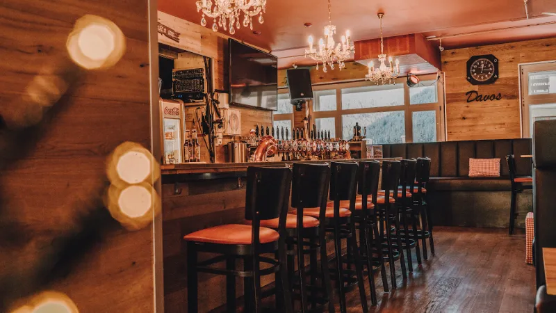 Bild von Mountain`s Akt Diner &amp; Bar &amp; Biergarten