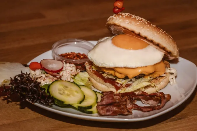 Bild von Mountain`s Akt Diner &amp; Bar &amp; Biergarten