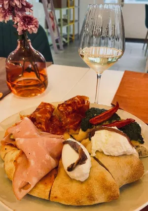 Via paradiso 8 boutique con cucina