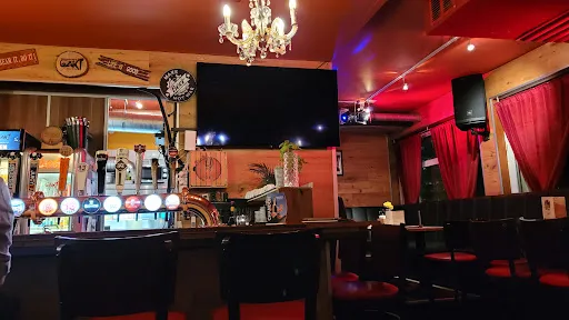 Bild von Mountain`s Akt Diner & Bar & Biergarten