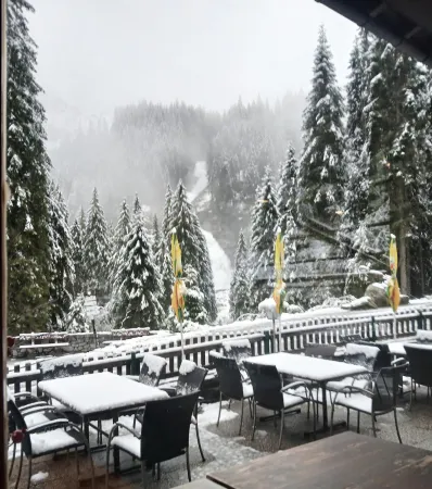Bild von Hanke&#39;s Cafe Restaurant Souvernir Krimmler Wasserfallwirt