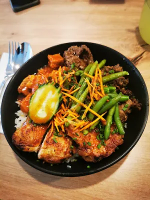 Kape Hiraya - Filipino Specialty Café (im PAPA ORO's Brugg)