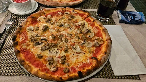 Bild von Pizzeria LaFamiglia