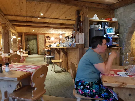 Bild von La Stalla & Hemingway's - Restaurant Pizzeria & Club