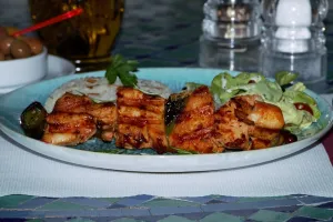 Yarim Restaurant &Bar