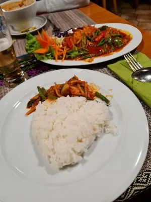 Bahnhöfli Ahan Thai