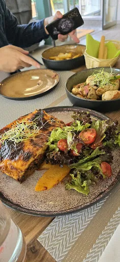 Filoxenia Coffee & Restaurant
