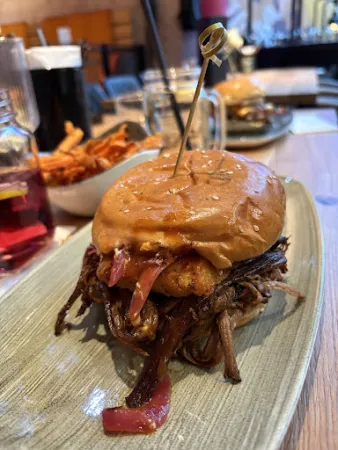 Bild von Le Burger Auhof Center