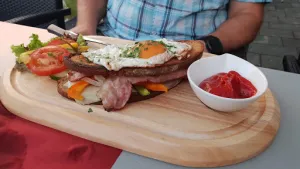 buchbar - cafe & restaurant