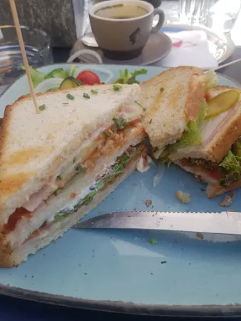 Bild von Cafe Hummel - am Asperner Siegesplatz