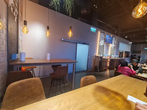 Bild von BURGERISTA Donau Zentrum
