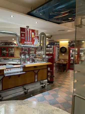 Bild von AVIA Gmünd: Motel, Cafe Restaurant, Tankstelle, Shop, Waschcenter
