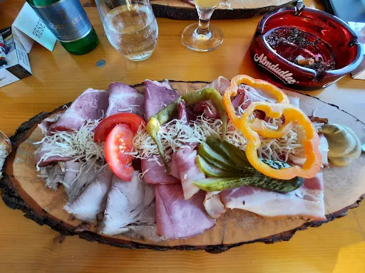 Bild von Moaßla Stüberl