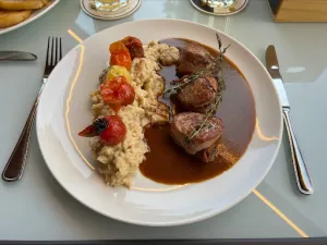 Restaurant - Hotel Hausschachen - Hausschachen GmbH