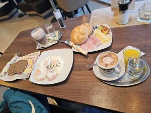 Leo Horn (Coffeeshop, Café, Bäckerei, Konditorei)