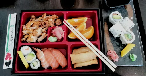 Bild von N17 Küche SUSHI NUDELN & MEHR