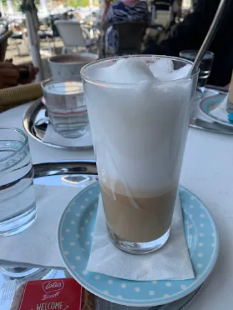 Bild von KUNSTradln Café & Lounge
