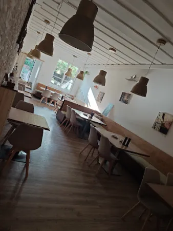 Bild von Nostos Greek Mediterranean Restaurant