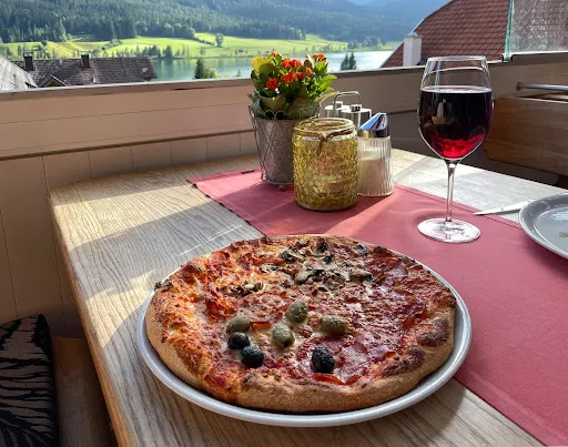 Bild von Bäckerei - Café - Konditorei - Pizzeria - Holzer