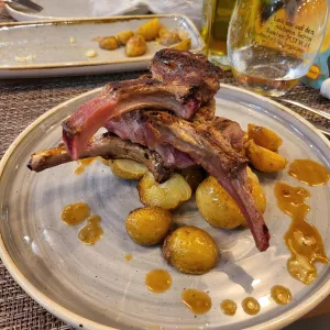 Wood Avenue - Italian Restaurant & Bar