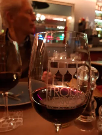 Bild von Les Trois Verres