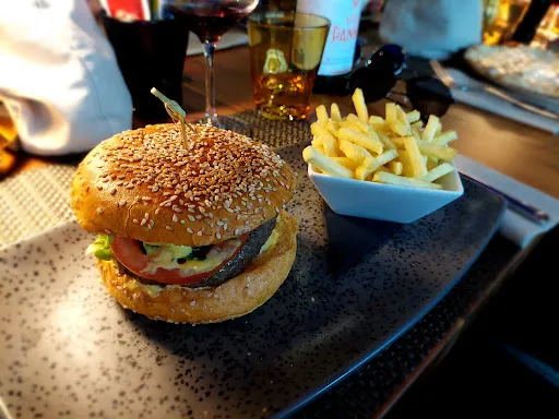 Bild von BLU Restaurant & Lounge