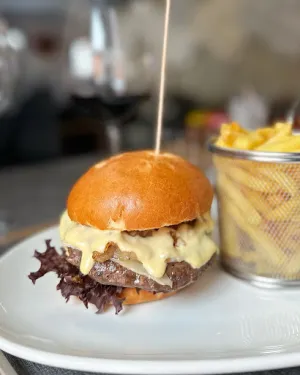 Bistro 3544