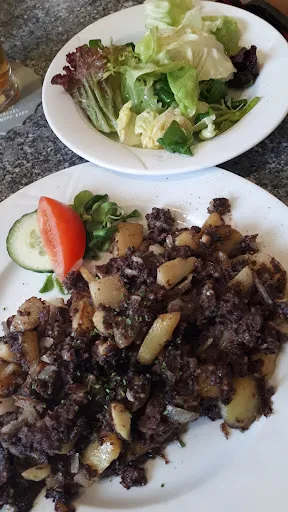 Meli's Cafe Restaurant