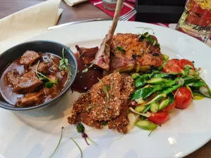 Auszeit | Cafe-Bar-Restaurant