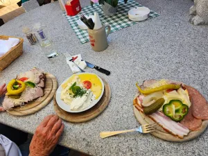 Wirt z‘Broatwiesn
