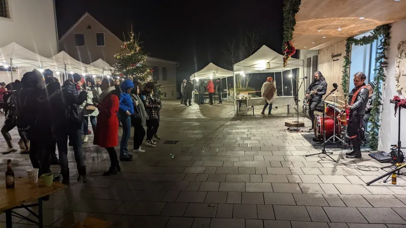 Bild von Glühweinstand Allerheiligen