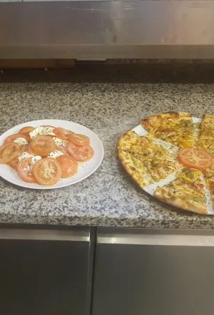 Roza Linda Pizza & Kebab