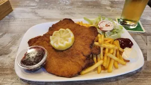 Grillstube Bhatti - Burger-Grill-Gyros(Kebap) Keller Schladming