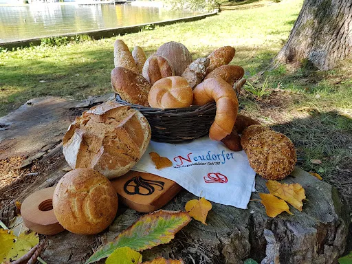 Bild von Bäckerei Neudorfer - Zell am Pettenfirst
