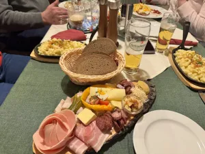 Almstube Schlattinger