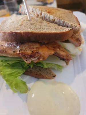 Hartis Karbarettcafe