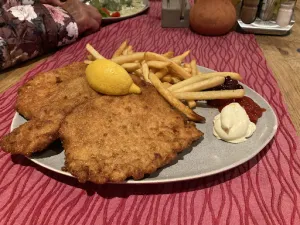 s`Hoamat Platzl Restaurant-Cafe