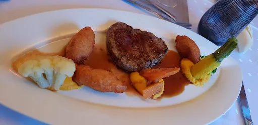 Bild von Restaurant & Bar - Strandperle Seefeld | Location für Hochzeiten & Firmenfeiern