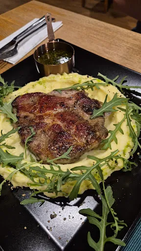 ÜberDrüber Restaurant