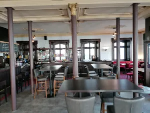 Churchill Pub