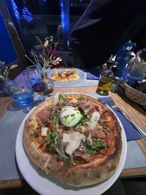 Café Restaurant La Tanière