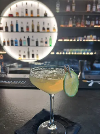 Bild von Aristocrate Bar & Restaurant