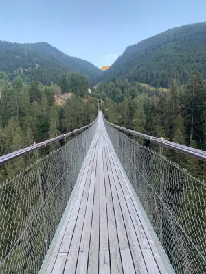 Bridge Kebap und Pizza GmbH