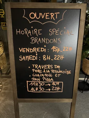 Au Moment Présent