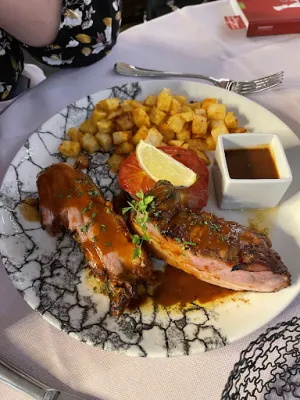 EVERNESS Restaurant & Bar