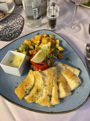 EVERNESS Restaurant & Bar